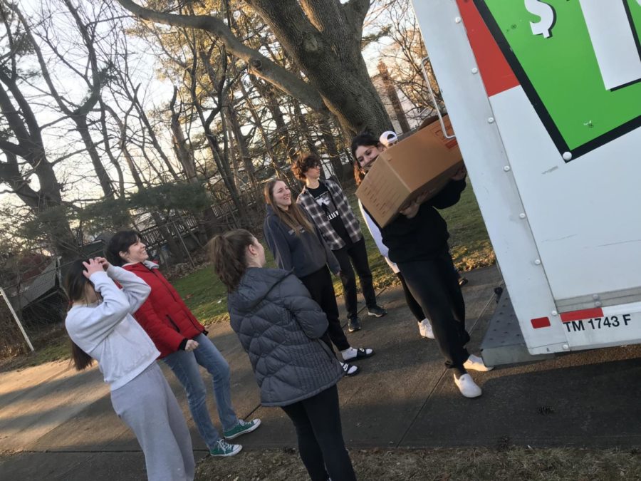 Wantagh helped unload boxes at St. Vladimirs in Uniondale. 