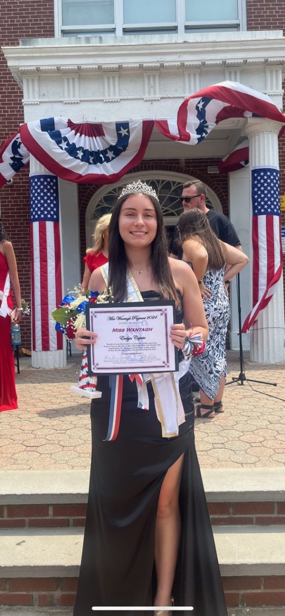 Evelyn Caputo was crowned Miss Wantagh on July 4th, 2024.