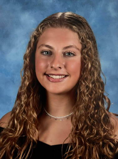 Senior Farewell; Elizabeth Kirchner, Co-Editor-in-Chief