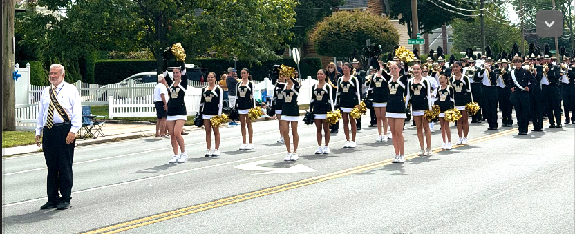 Wantagh's Spirited Community Join Together for Homecoming